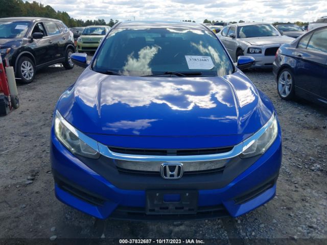 19XFC2F52HE208223 Honda Civic Sedan Lx