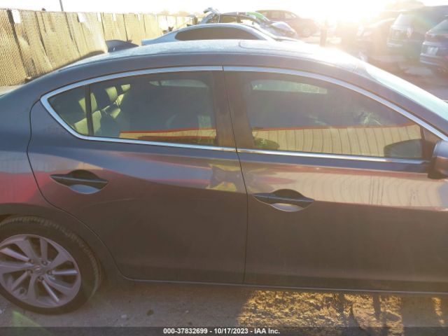 19UDE2F74JA001880 Acura Ilx W