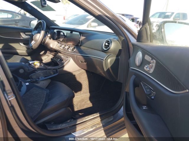 WDDZF4JB2KA530731 Mercedes-Benz E-class E 300