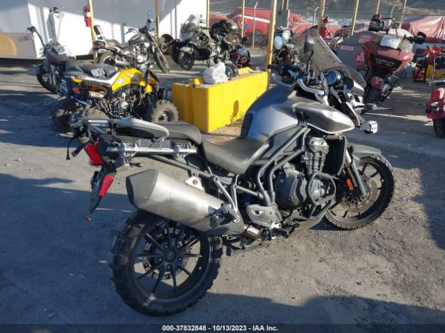 2013 TRIUMPH MOTORCYCLE TIGER SMTF02XK2DJ556972 Photo 3