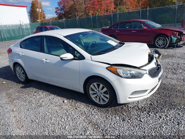 2015 KIA FORTE LX VIN: KNAFX4A61F5256124