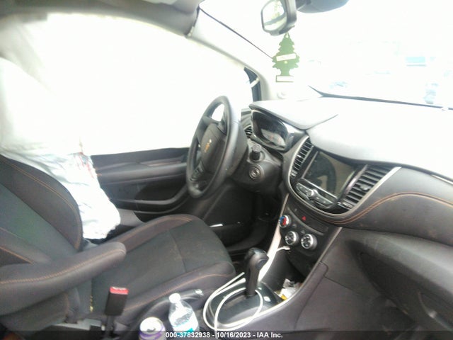 Chevrolet TRAX LS 2019 3GNCJKSB9KL376858 Image 5