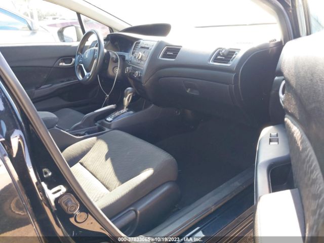 19XFB2F53EE260703 Honda Civic Sedan Lx
