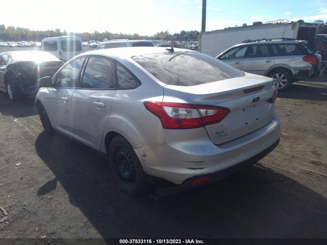 2014 FORD FOCUS SE VIN: 1FADP3F21EL221531