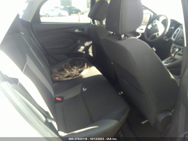 2014 FORD FOCUS SE VIN: 1FADP3F21EL221531