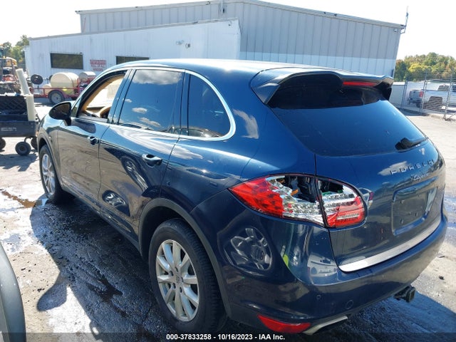 2012 PORSCHE CAYENNE WP1AA2A28CLA01007 Photo 2