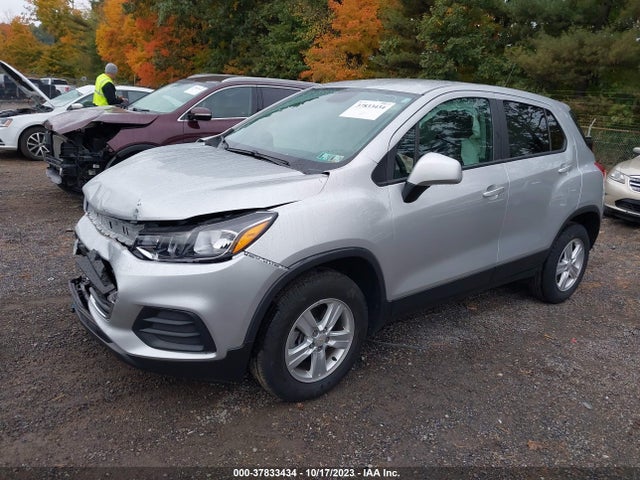 Chevrolet Trax Awd Ls 2021 KL7CJNSB1MB322532 Image 2