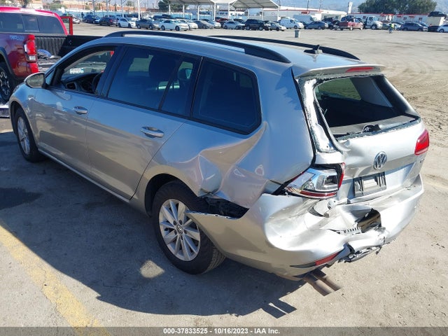 3VWC17AU2GM508396 Volkswagen Golf Sportwagen Tsi S