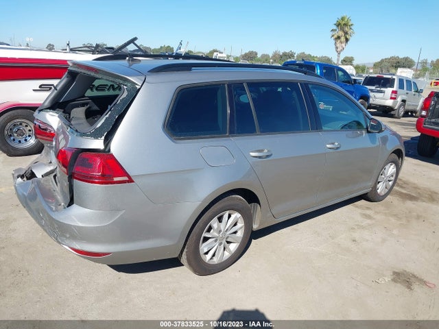 3VWC17AU2GM508396 Volkswagen Golf Sportwagen Tsi S