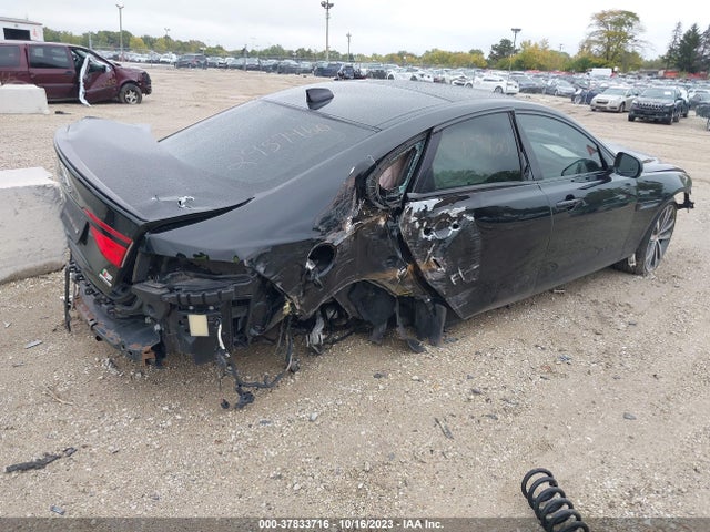 2017 JAGUAR XF SAJBM4BV8HCY51245 Photo 3