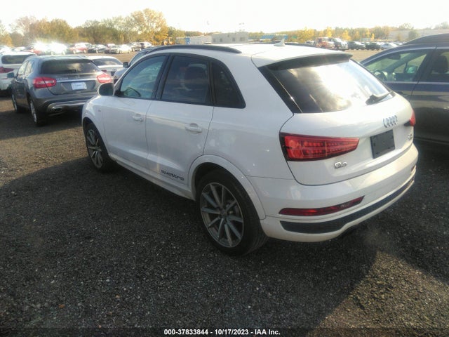 WA1GCCFS8HR001155 Audi Q3 Prestige