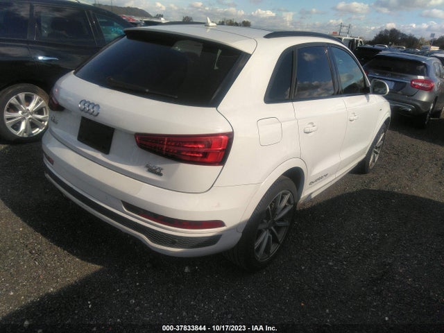 WA1GCCFS8HR001155 Audi Q3 Prestige