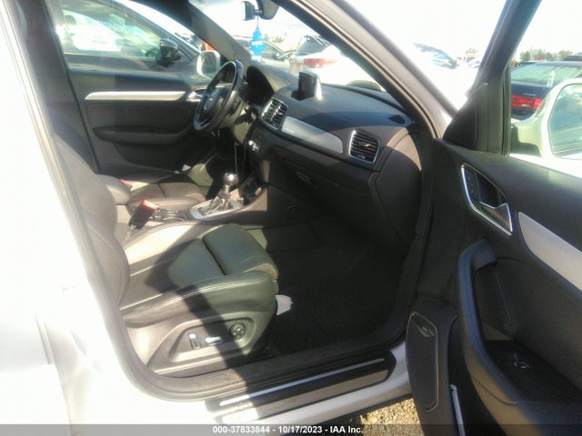 WA1GCCFS8HR001155 Audi Q3 Prestige