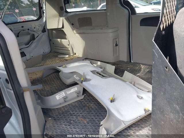 2C4JRGAG0FR585093 RAM Cargo Van Tradesman