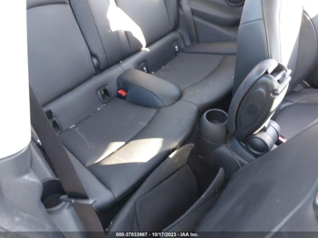 WMWXP5C38H2F61480 Mini Hardtop 2 Door Cooper