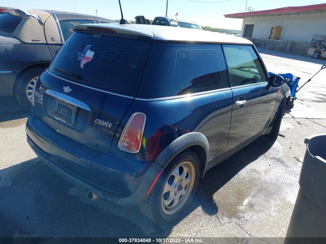 2006 MINI COOPER WMWRC33586TJ78752 Photo 3