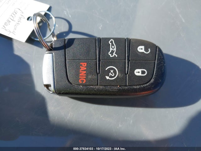 1C3CCCABXFN561585 Chrysler 200 Limited