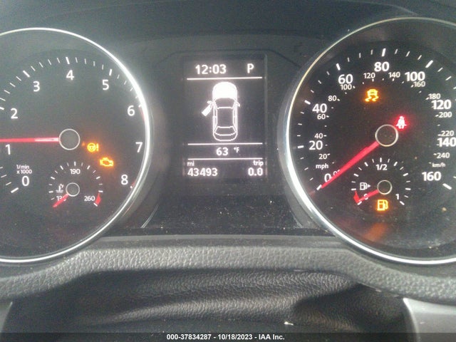 1VWAA7A32JC002705 Volkswagen Passat R-line