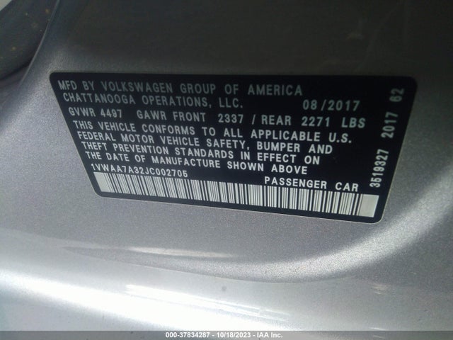 1VWAA7A32JC002705 Volkswagen Passat R-line