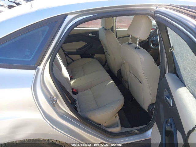 Ford FOCUS SE 2015 1FADP3F20FL218931 Image 8