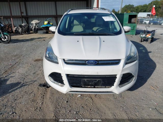 1FMCU9J99EUB91710 Ford Escape Titanium