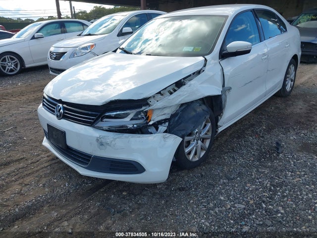 3VWD17AJ2EM308092 Volkswagen Jetta Sedan Se W/connectivity