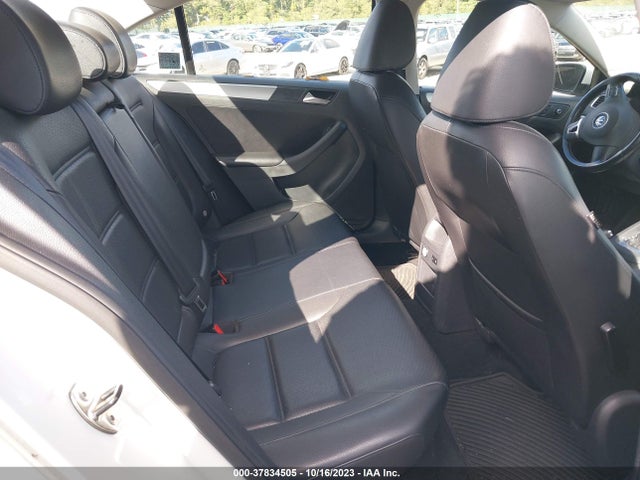 3VWD17AJ2EM308092 Volkswagen Jetta Sedan Se W/connectivity