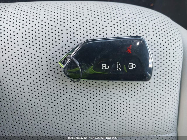 2021 VOLKSWAGEN ID.4 PRO S VIN: WVGTMPE20MP058199