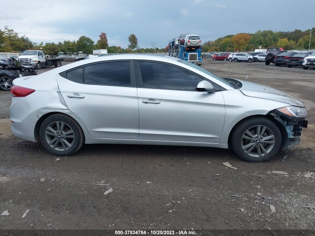 Hyundai Elantra Value Edition 2018 5NPD84LF9JH226740 Image 13