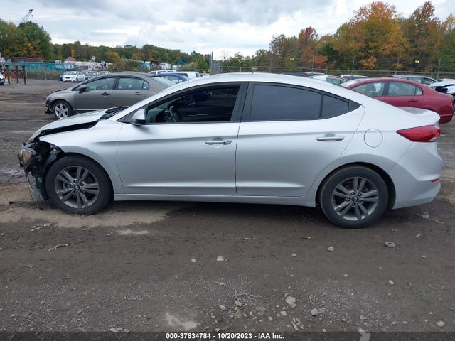 Hyundai Elantra Value Edition 2018 5NPD84LF9JH226740 Image 14