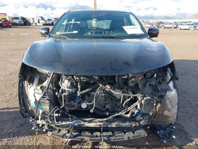 JN1BJ1CR7HW108424 Nissan Rogue Sport Sl