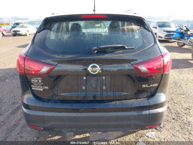 JN1BJ1CR7HW108424 Nissan Rogue Sport Sl