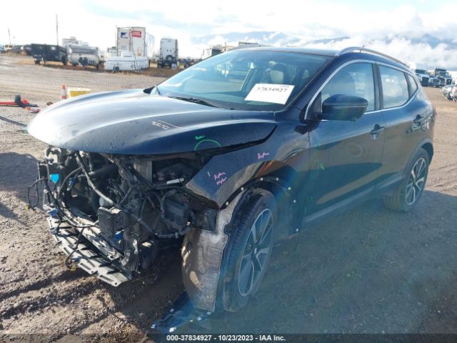 JN1BJ1CR7HW108424 Nissan Rogue Sport Sl