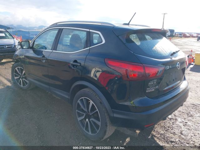 JN1BJ1CR7HW108424 Nissan Rogue Sport Sl