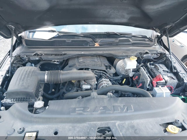 RAM 1500 Laramie 2019 1C6SRFRT2KN768638 Image 10
