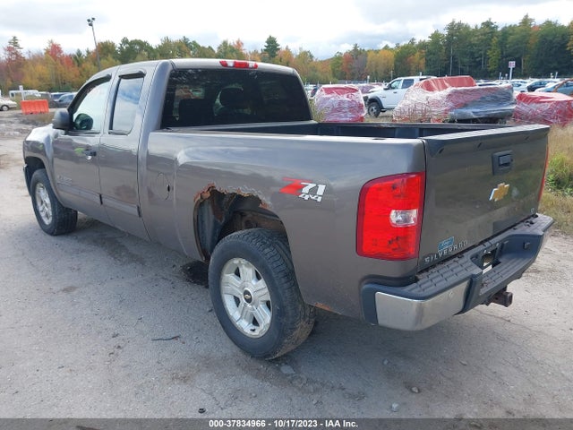 2013 CHEVROLET SILVERADO 1500 LT VIN: 1GCRKSE73DZ217952