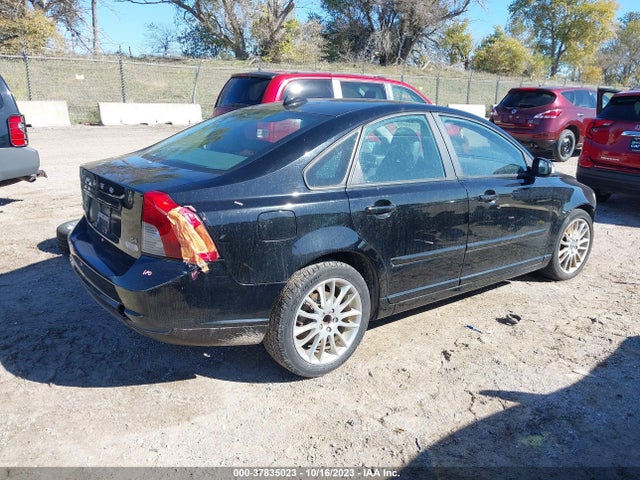 2010 VOLVO S40 2.4I VIN: YV1382MS4A2492142