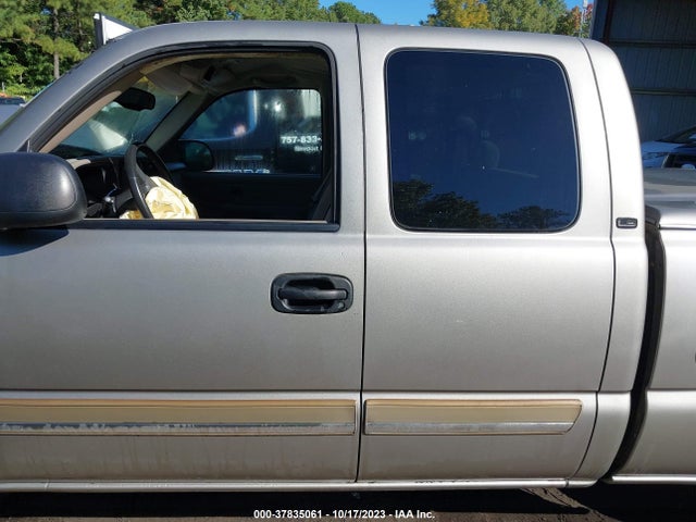 2003 CHEVROLET SILVERADO 1500 LS VIN: 2GCEC19V231151416