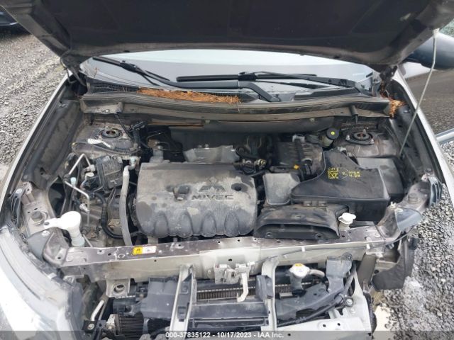 JA4AD2A30HZ070743 Mitsubishi Outlander Es