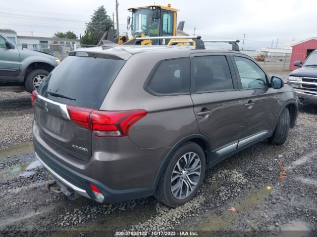 JA4AD2A30HZ070743 Mitsubishi Outlander Es
