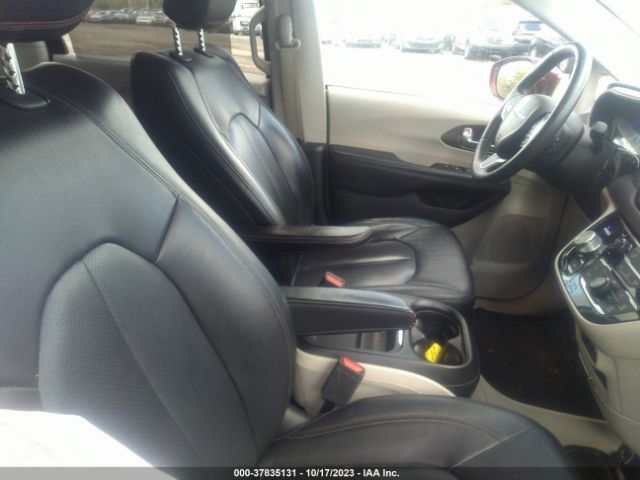 2018 CHRYSLER PACIFICA 2C4RC1BG8JR280580 Photo 4