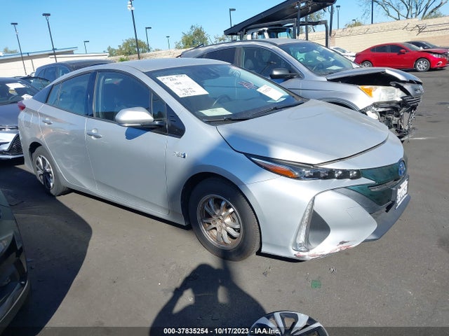 2018 JTDKARFP3J3084765 main image