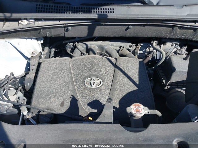 2018 TOYOTA HIGHLANDER XLE VIN: 5TDKZRFH7JS536765