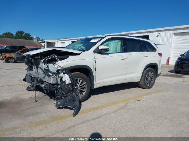 2018 TOYOTA HIGHLANDER XLE VIN: 5TDKZRFH7JS536765