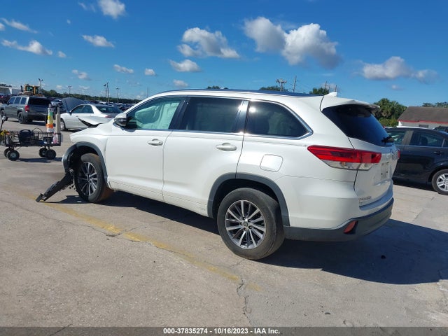 2018 TOYOTA HIGHLANDER XLE VIN: 5TDKZRFH7JS536765