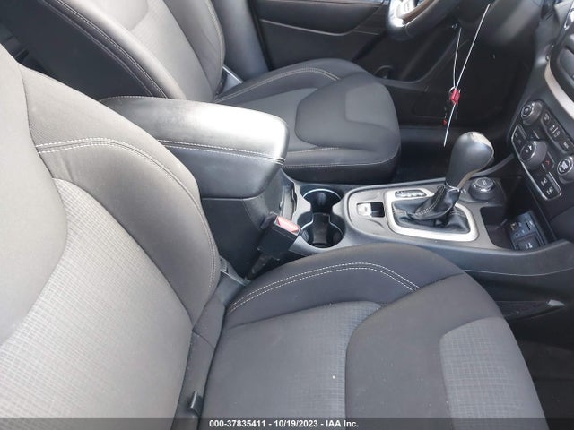 2015 JEEP CHEROKEE LATITUDE VIN: 1C4PJMCS6FW727326