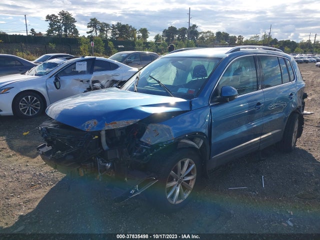 WVGSV7AX4HK029267 Volkswagen Tiguan Wolfsburg Edition