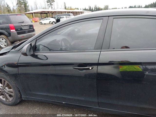 Hyundai ELANTRA SEL 2018 5NPD84LF2JH264858 Image 15