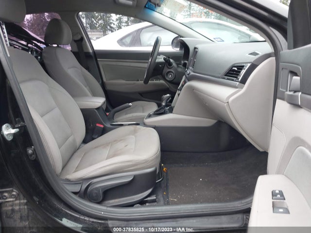 Hyundai ELANTRA SEL 2018 5NPD84LF2JH264858 Image 5