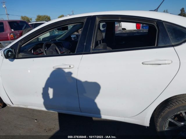 1C3CDFAA9GD656832 Dodge DART SE